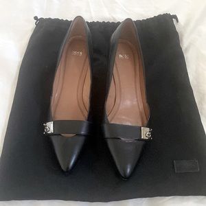 Vintage US size 7.5 Hugo Boss kitten heels
